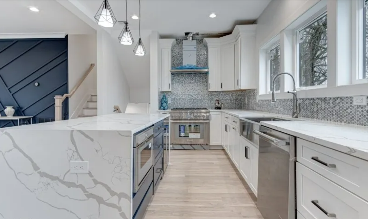 55 Hillside Ave Livingston NJ kitchen photo 4